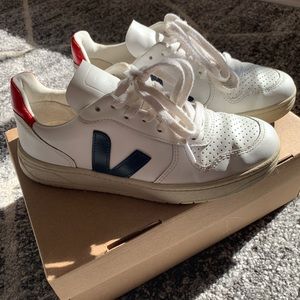 VEJA V-10 sneakers